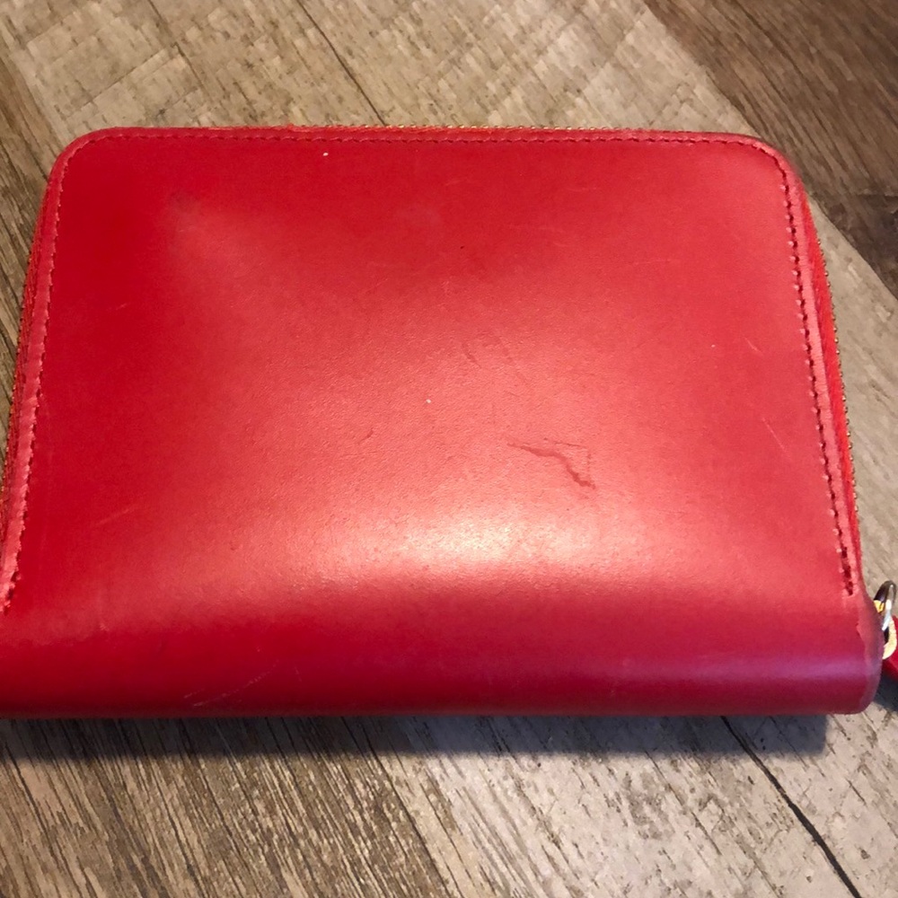 Red Wallet! Good condition! - Picture 2 of 3